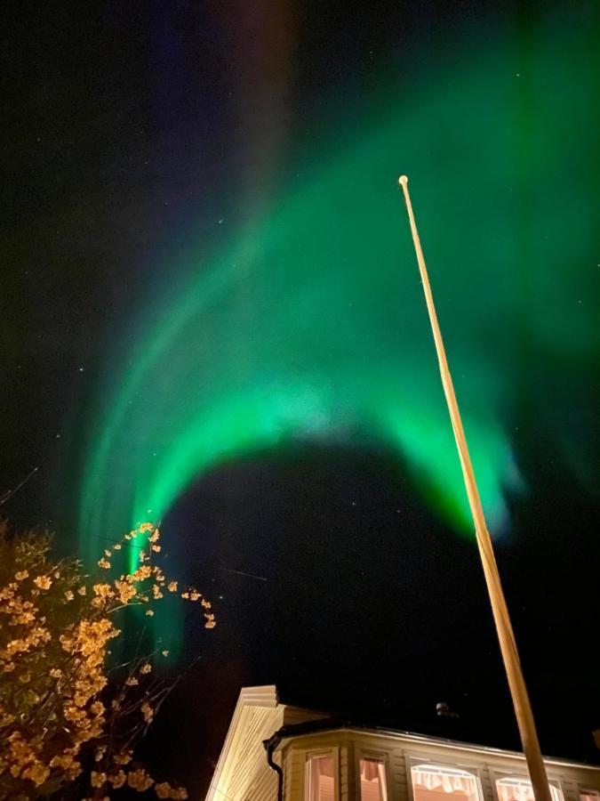 Lyngen, Mackay Appartment, Lyngen Lyngseidet Exterior foto